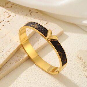 18K Gold Plated Stainless Steel Luxe V  Patterned Statement Bangle
